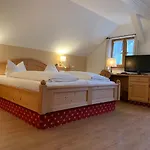 Zur Post Otel Kochel am See