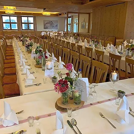 Hotel Zur Post 3*